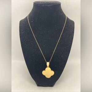 Ivory Enamel And Gold Tone Clover Pendant Enhancer With 18 Inch Chain